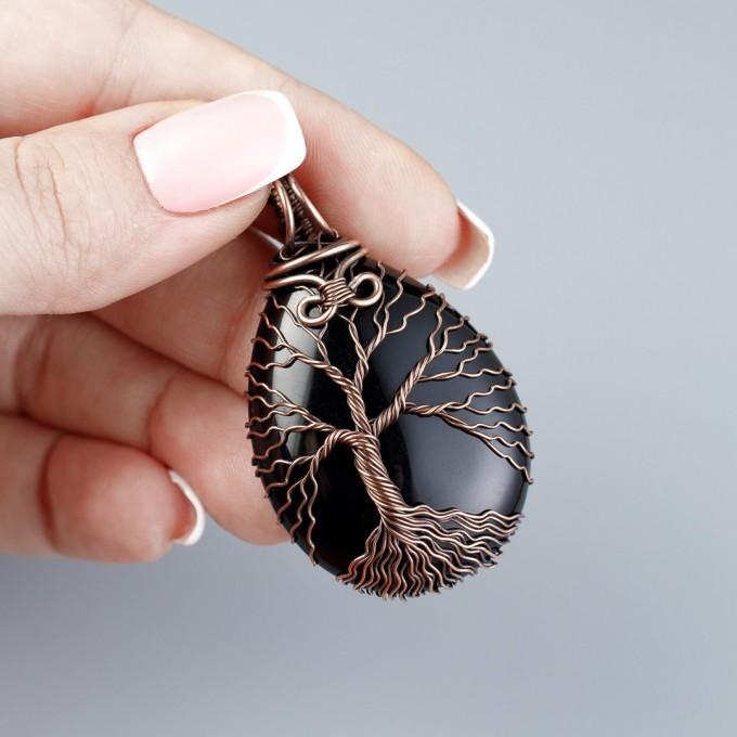 Black onyx tree of life pendant